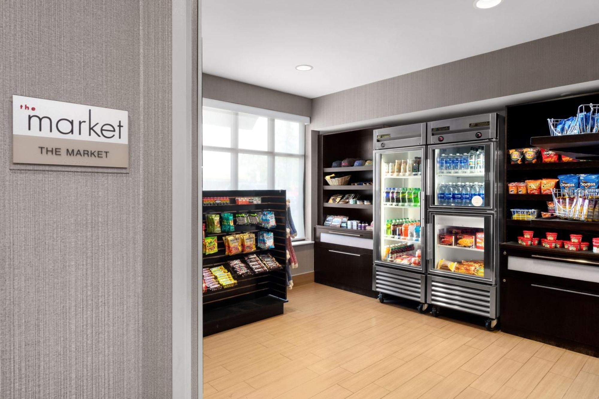 Springhill Suites By Marriott Fairbanks Exterior photo